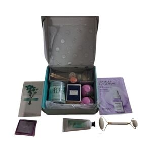 Chic Box with Shea & Lavender Combo Spa Kit for Relaxation Muliple Items New